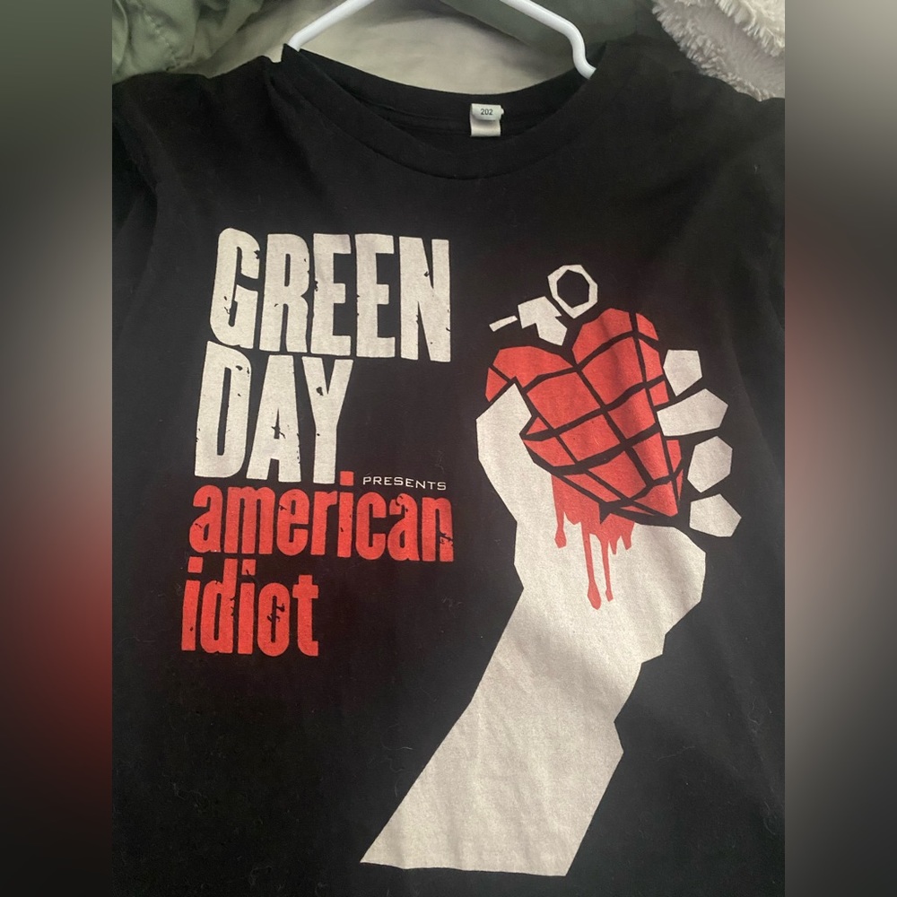 Hot Topic Green Day T Shirt